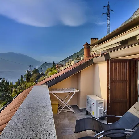 Cozy In Varenna Stunning View With Air Conditioning Appartement